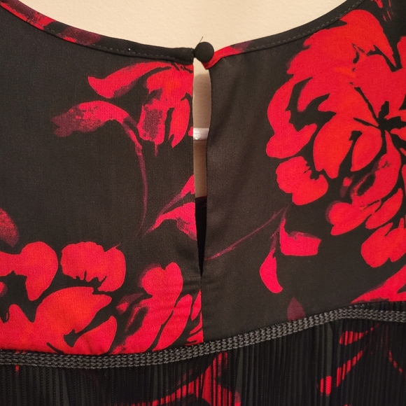 NWT Cleo red and black dress - Picture 7 of 7